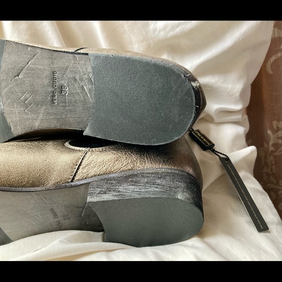 Gold booties new! - Picture 4 of 12